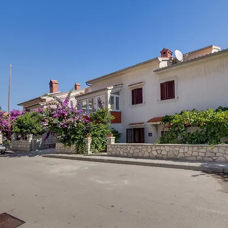 Apartament Suzana *